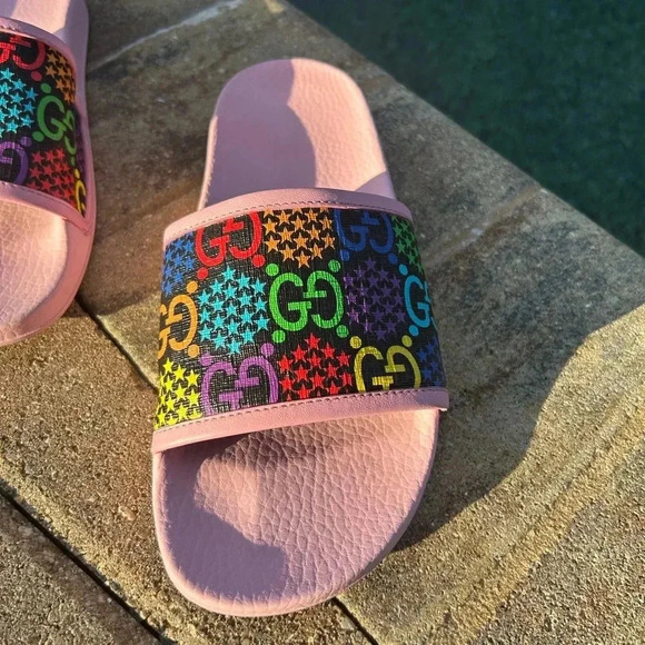 Gucci - Ultra Rare Pink GG Supreme Psychedelic Monogram Leather Slides - Picture 4 of 6